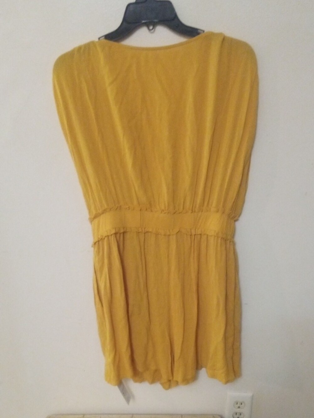 Cupshe Bright Mustard Yellow V-Neck Romper - Picture 2 of 3